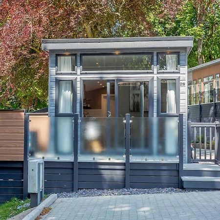V28 - The Lookout With Hot Tub Villa Бангор Екстериор снимка